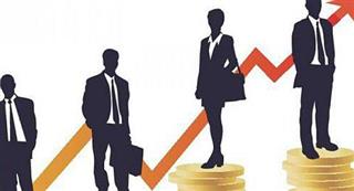 Por inflación y dólar, las empresas readecúan sus presupuestos para salarios en el segundo semestre